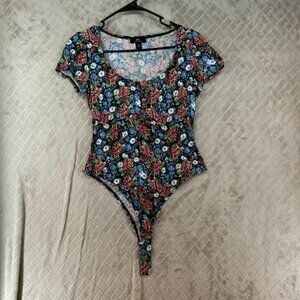 IN San Francisco Womens Medium One Piece Body Suit Floral Colorful Short Sleeve